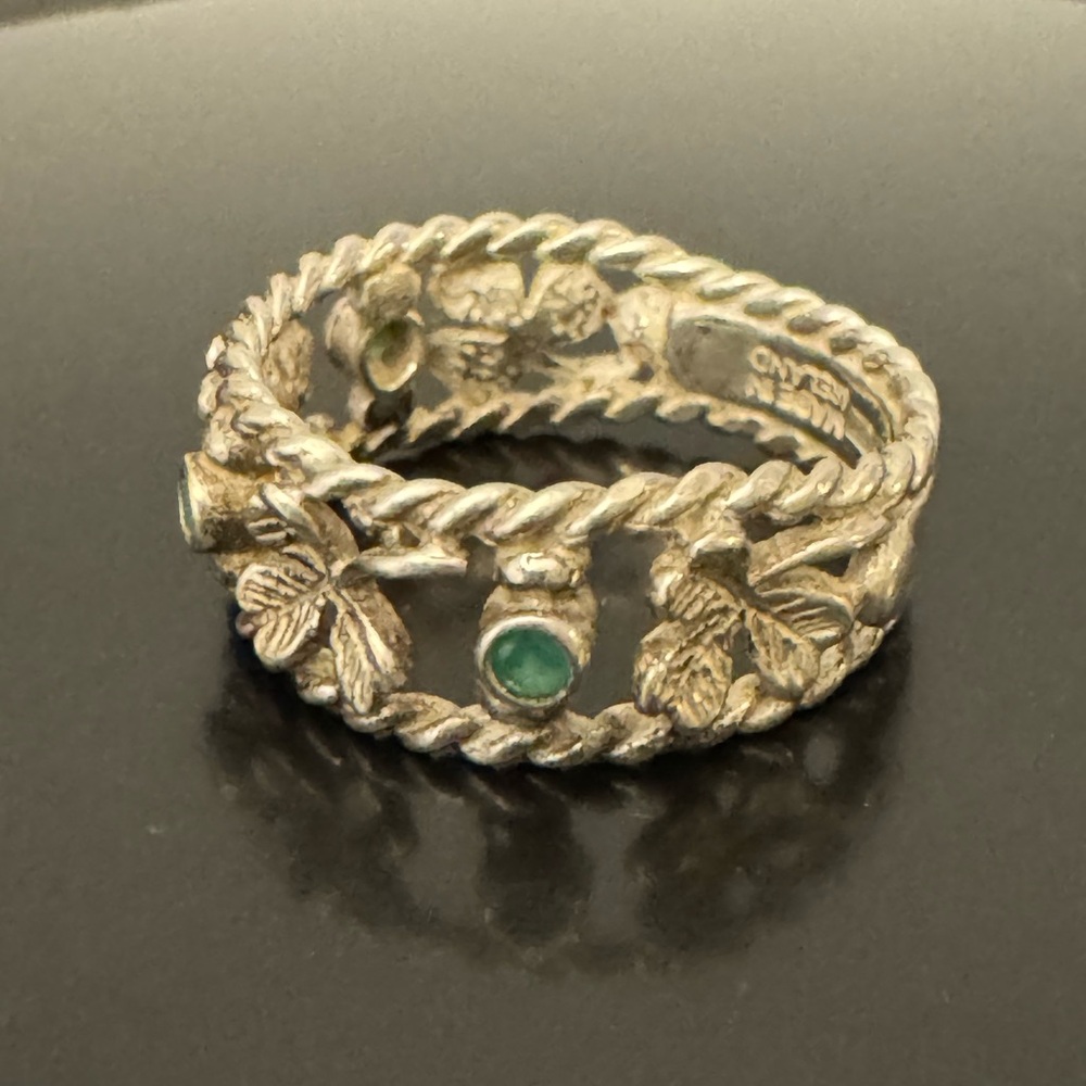 Sterling Silver Green Stone Shamrock☘ Ring - Picture 3 of 7